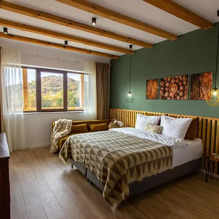 Oreh - орех Villa Kravenik